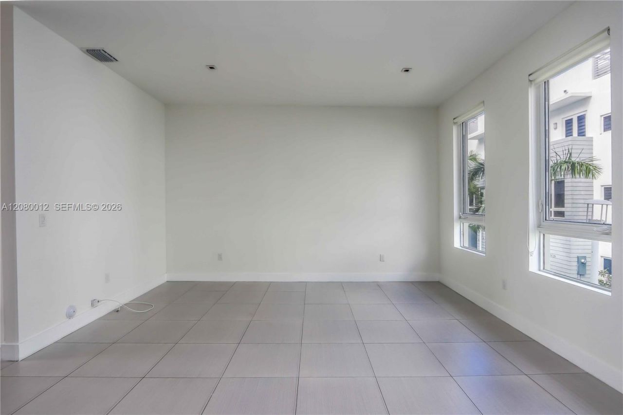 3340 NW 91st Ave , Doral, FL 33172 Photo
