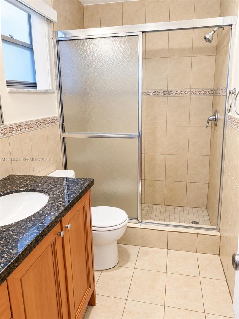 2800 NE 203rd St, Unit 3, Aventura, FL 33180 Photo