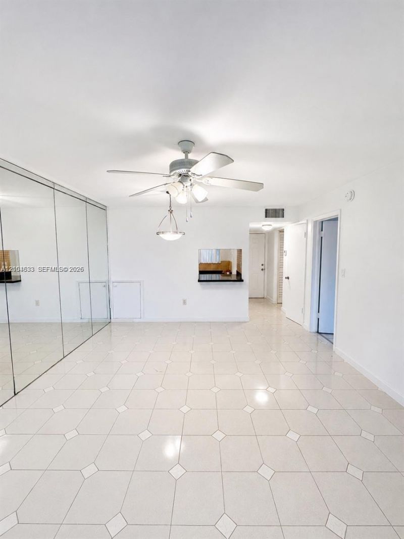 2800 NE 203rd St, Unit 3, Aventura, FL 33180 Photo