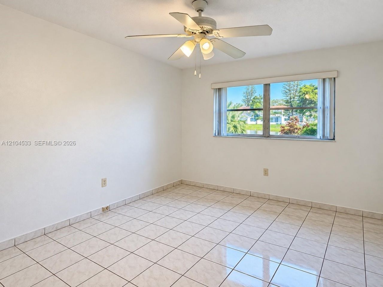 2800 NE 203rd St, Unit 3, Aventura, FL 33180 Photo