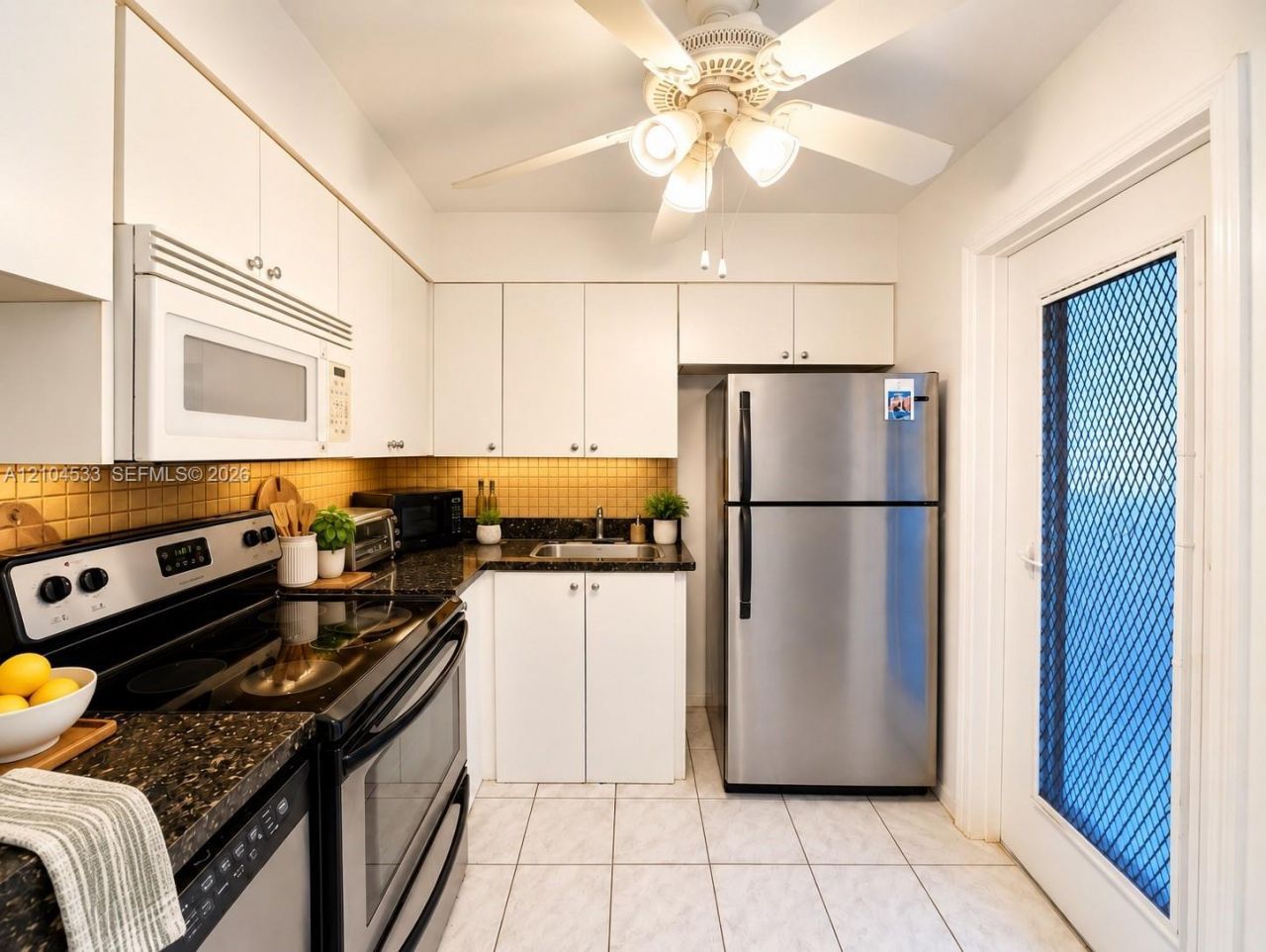 2800 NE 203rd St, Unit 3, Aventura, FL 33180 Photo