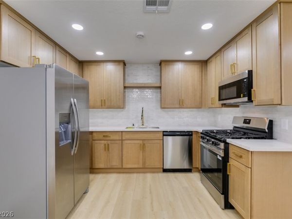 5576 W Rochelle Avenue , Unit 25B, Las Vegas, NV 89103