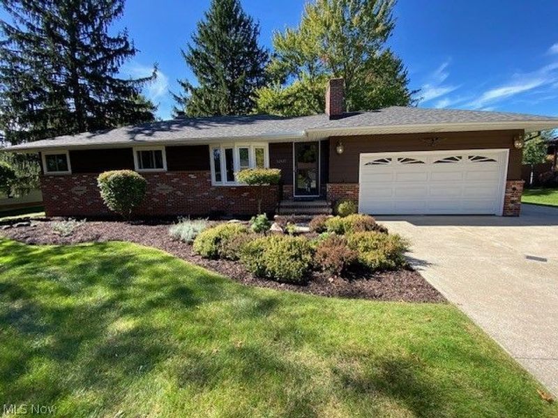 8260 Craig Lane, Broadview Heights, OH 44147 Photo 2