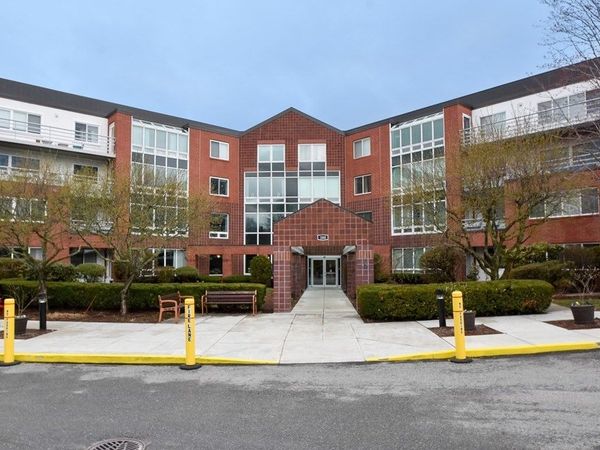 166 Place Ln, Unit 166, Woburn, MA 01801