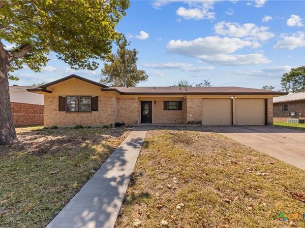 1114 Pecan Avenue , Copperas Cove, TX 76522