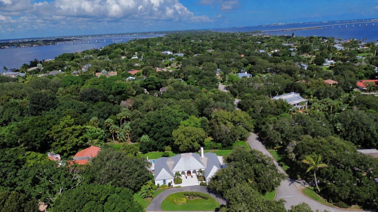 14 Riverview Drive, Sewalls Point, FL 34996 Photo