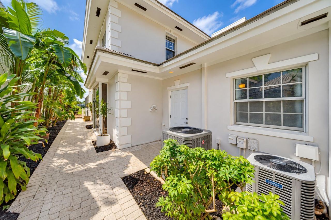 7756 Travelers Tree Drive, Boca Raton, FL 33433 Photo