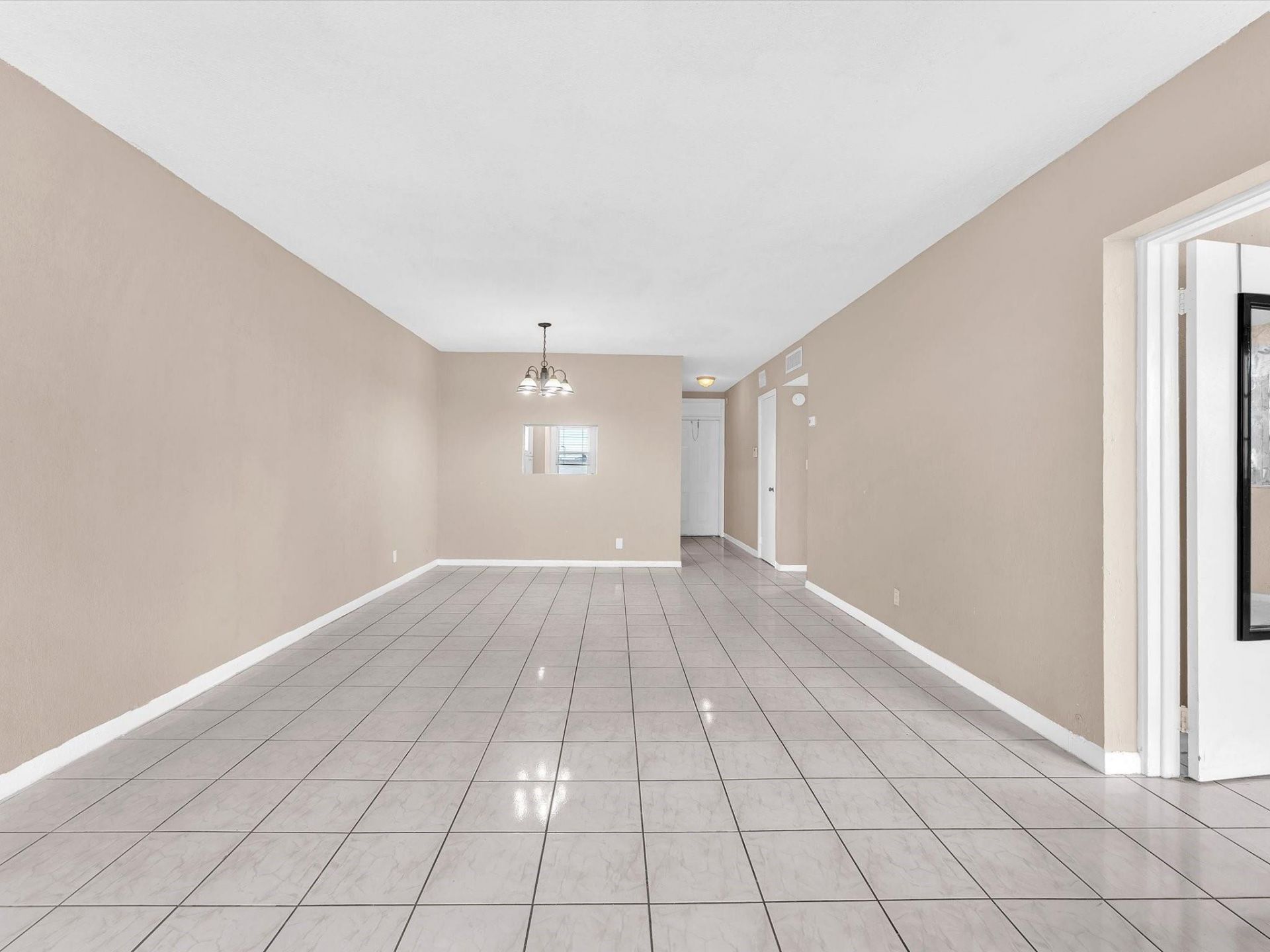 5275 NW 10th Court, Unit 401, Plantation, FL 33313 Photo