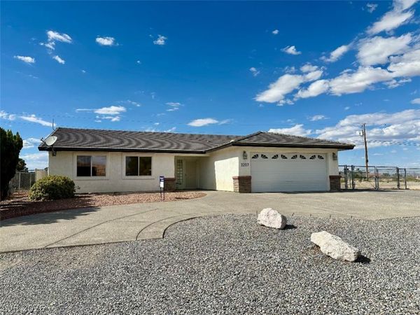 3207 Mount Charleston Drive, Pahrump, NV 89048