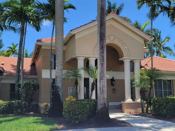 4021 SAN MARINO Boulevard, Unit 206, West Palm Beach, FL 33409