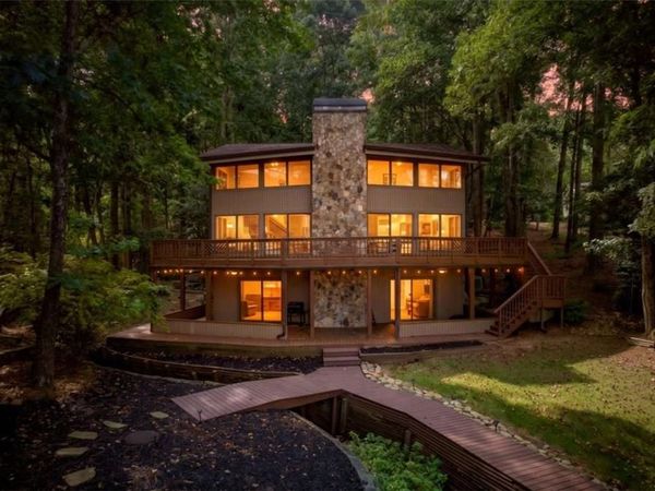 9020 Lakeview Parkway , Villa Rica, GA 30180