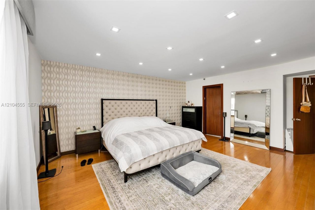 10175 Collins Ave, Unit 1207, Bal Harbour, FL 33154 Photo