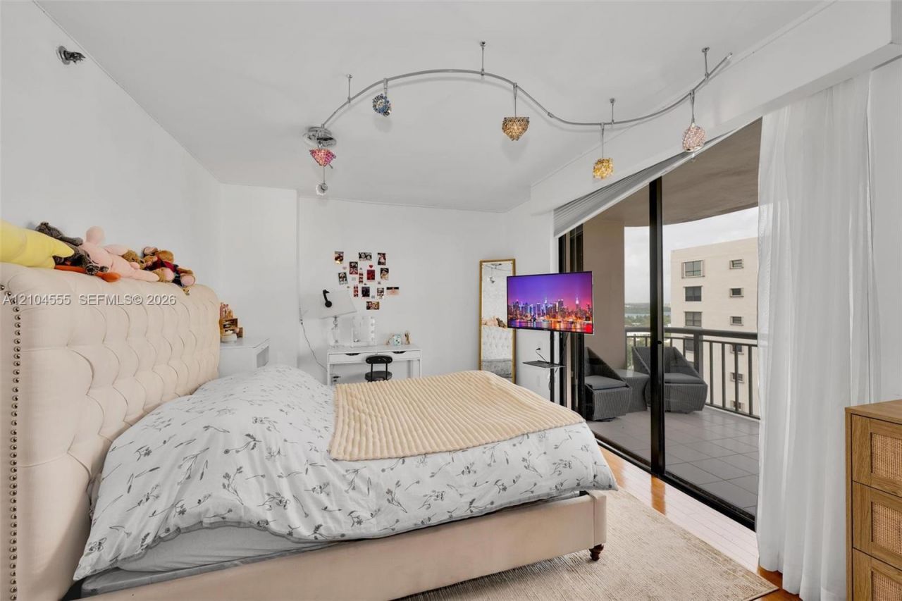 10175 Collins Ave, Unit 1207, Bal Harbour, FL 33154 Photo