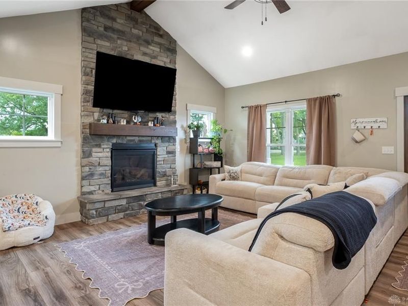 6123 S State Route 202, Bethel Township, OH 45371 Photo 9