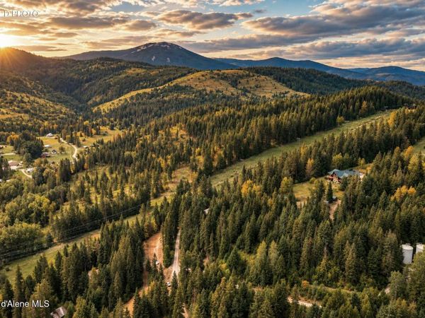123 Makridge LN, Kingston, ID 83839