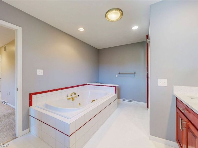 111 Avalon Estate, Wintersville, OH 43953 Photo 26