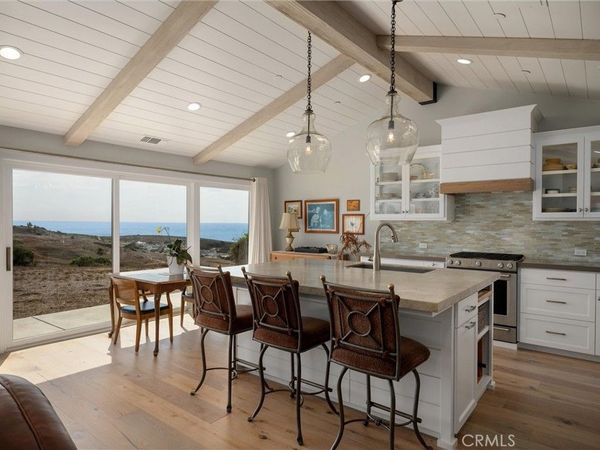 526 Huntington Road, Cambria, CA 93428