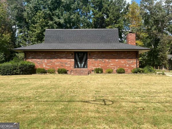 5760 Penfield Place, Atlanta, GA 30349