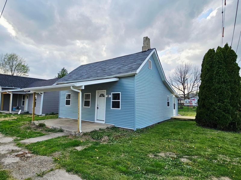 30 Market Street, Bloomingburg, OH 43106 Photo 3