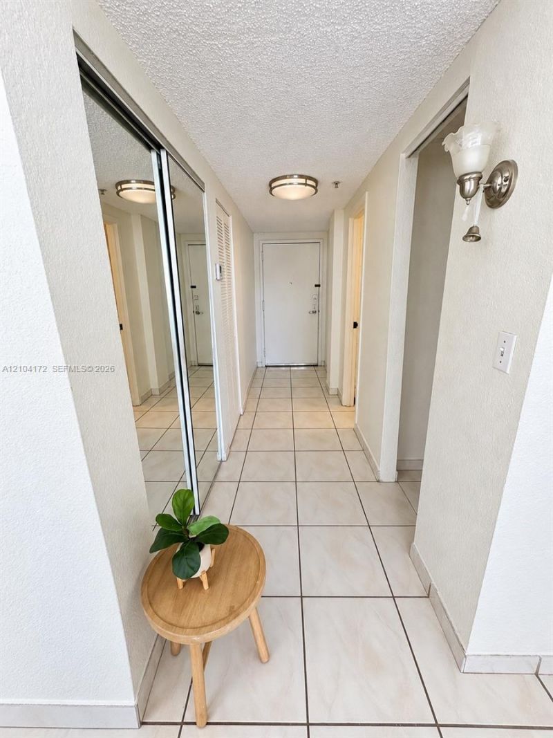 2829 Indian Creek Dr, Unit 410, Miami Beach, FL 33140 Photo