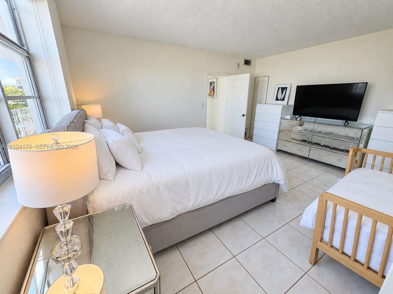 2829 Indian Creek Dr, Unit 410, Miami Beach, FL 33140 Photo