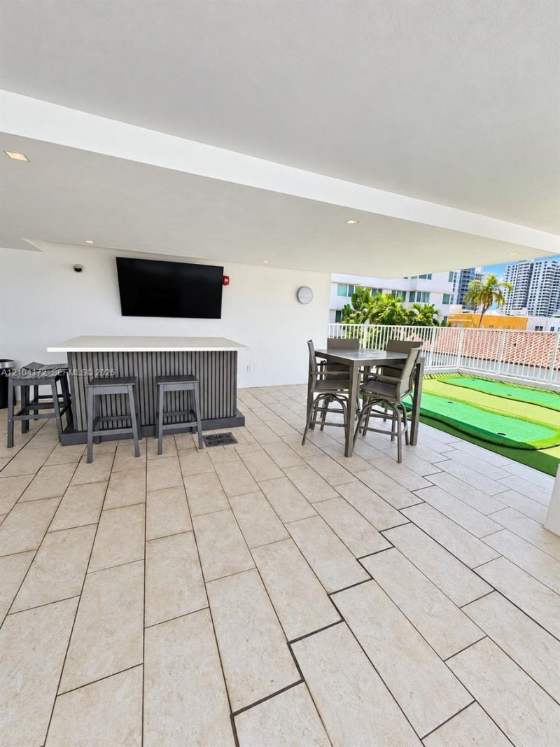 2829 Indian Creek Dr, Unit 410, Miami Beach, FL 33140 Photo