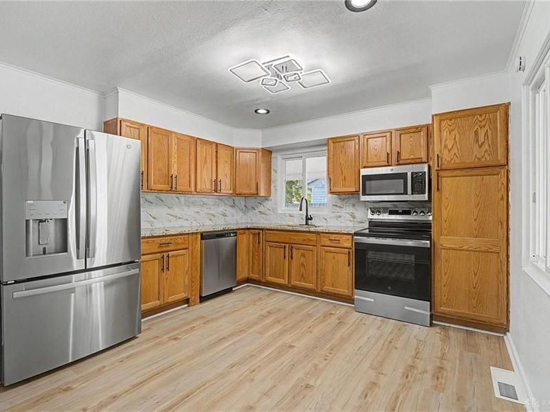 4236 Williamson Drive, Dayton, OH 45416 Photo 16