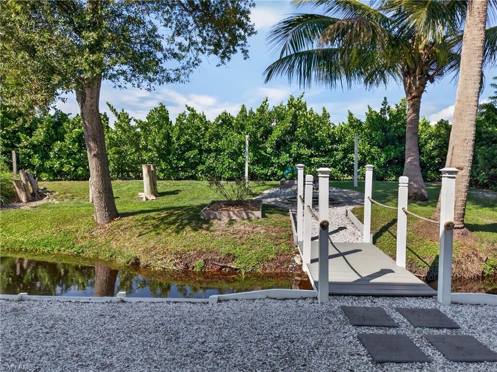 13370 Almond Dr, Fort Myers, FL 33908 Photo