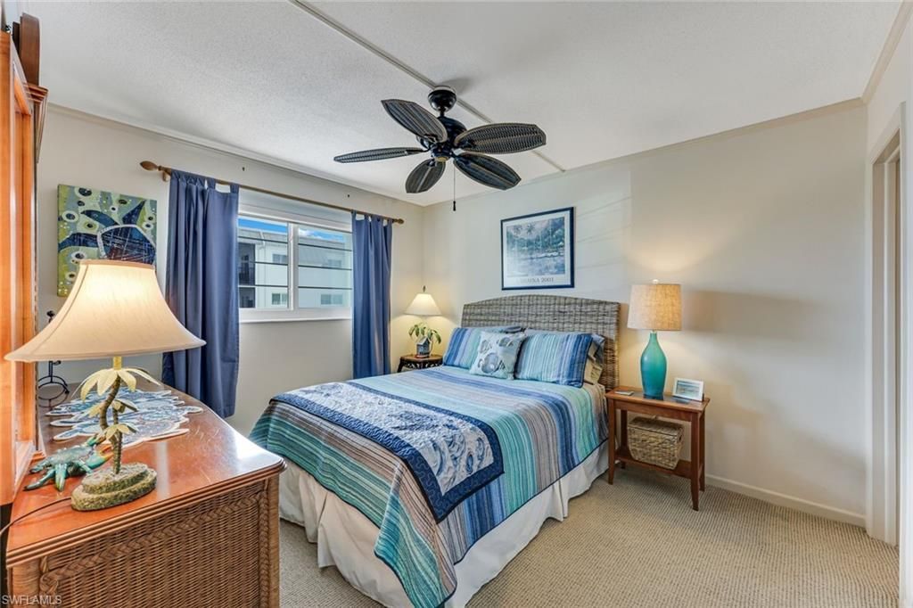 72 7th St S, Unit 202, Naples, FL 34102 Photo
