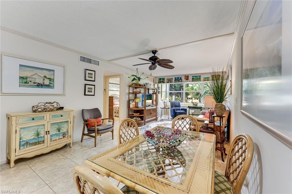 72 7th St S, Unit 202, Naples, FL 34102 Photo
