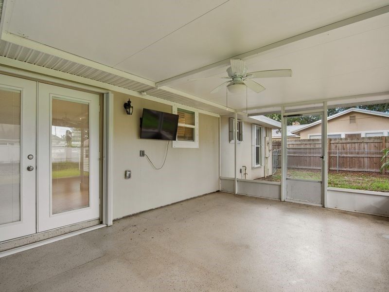 407 Easy Street , Sebastian, FL 32958 Photo