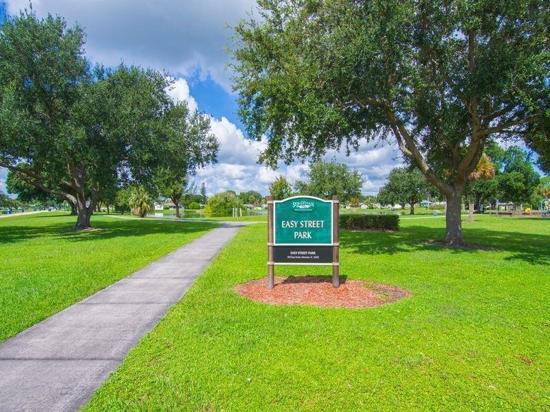 407 Easy Street , Sebastian, FL 32958 Photo