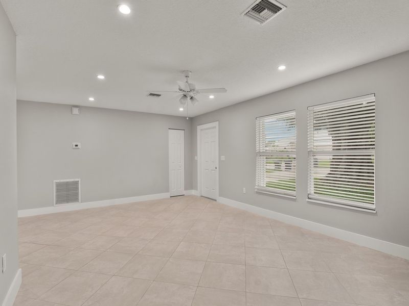 407 Easy Street , Sebastian, FL 32958 Photo