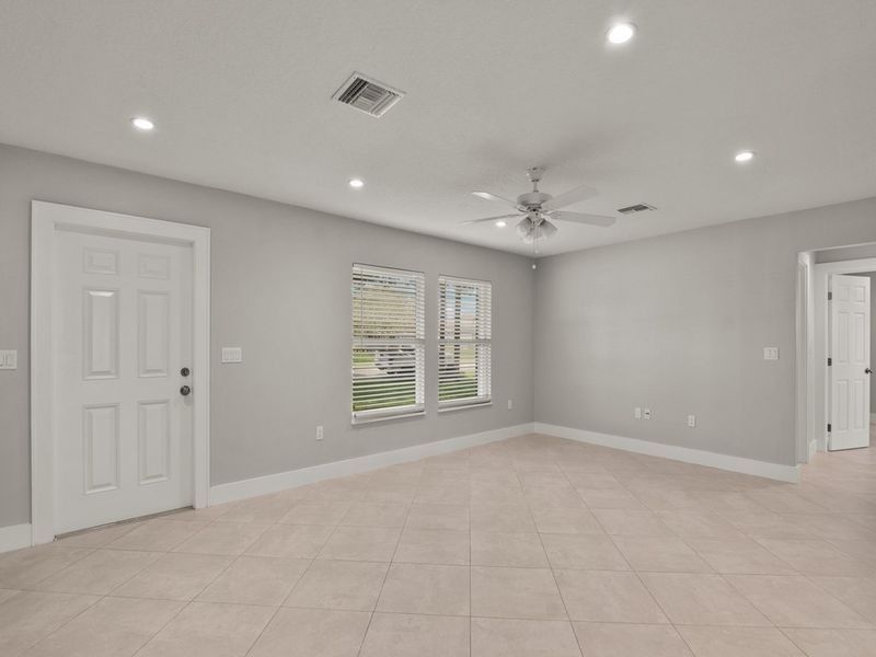 407 Easy Street , Sebastian, FL 32958 Photo
