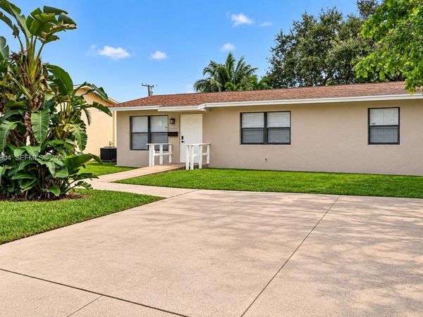 1422 S N St , Lake Worth, FL 33460