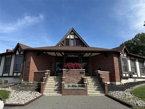 571 Sierra Vista Lane , Valley Cottage, NY 10989