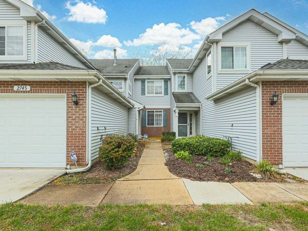 2745 Odlum Drive , Schaumburg, IL 60194