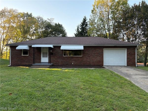 870 Milburn Road NE, Massillon, OH 44646