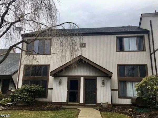330 Alpine Ct, Stanhope, NJ 07874