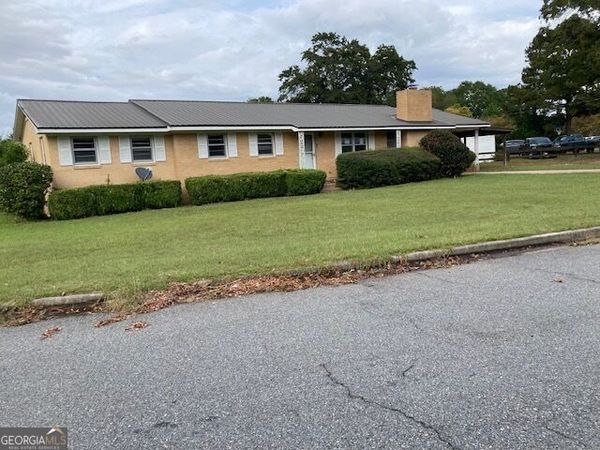 129 McVay Drive, Cochran, GA 31014