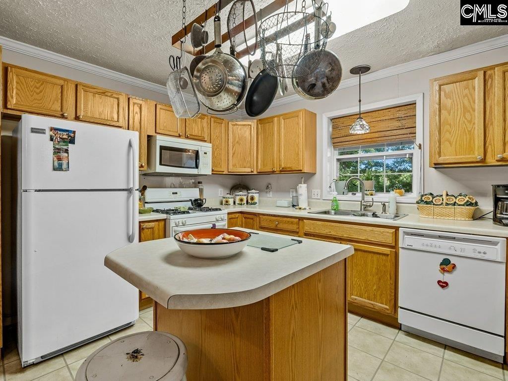 15 Bell Tel Drive  Photo 13
