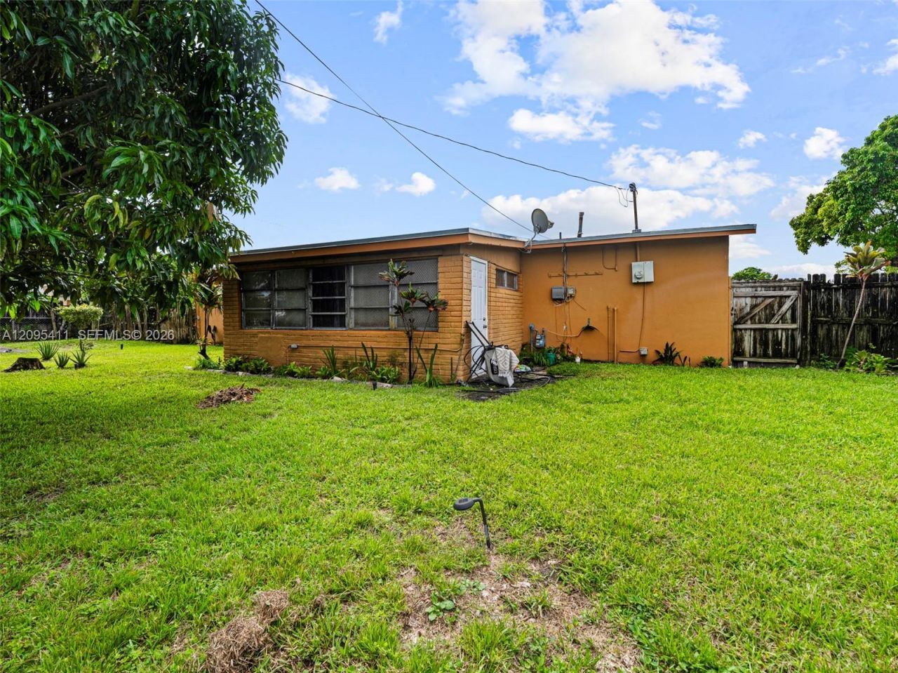 3745 NW 193rd Ter , Miami Gardens, FL 33055 Photo