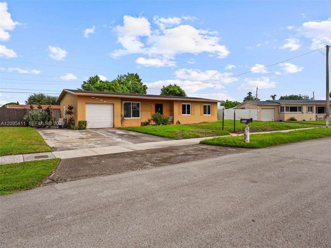 3745 NW 193rd Ter , Miami Gardens, FL 33055 Photo