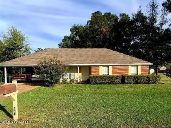 106 Travis Drive, Crystal Springs, MS 39059