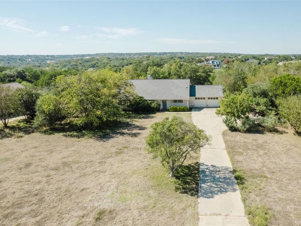120 Skyline RD , Georgetown, TX 78628