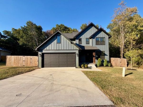 3 Shelly Drive , Bella Vista, AR 72714