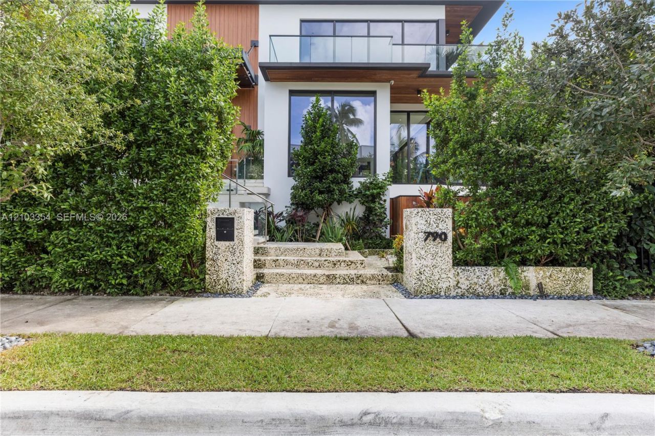 790 NE 77th Ter, Miami, FL 33138 Photo