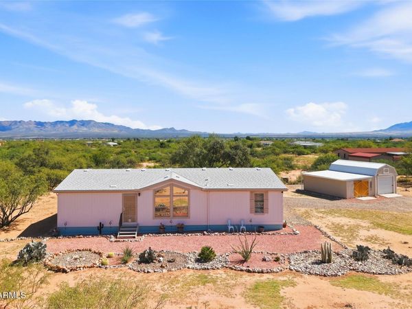 8955 S KINGS RANCH Road, Hereford, AZ 85615