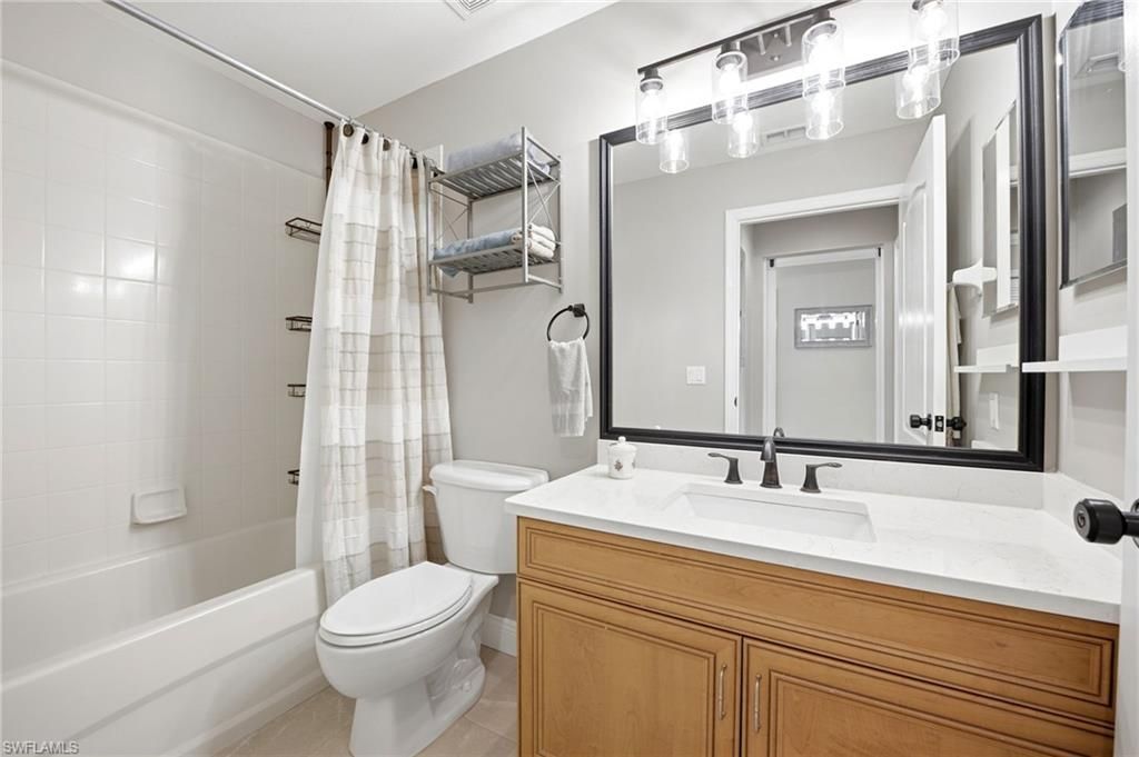 8270 Pathfinder Loop, Unit 823, Fort Myers, FL 33919 Photo