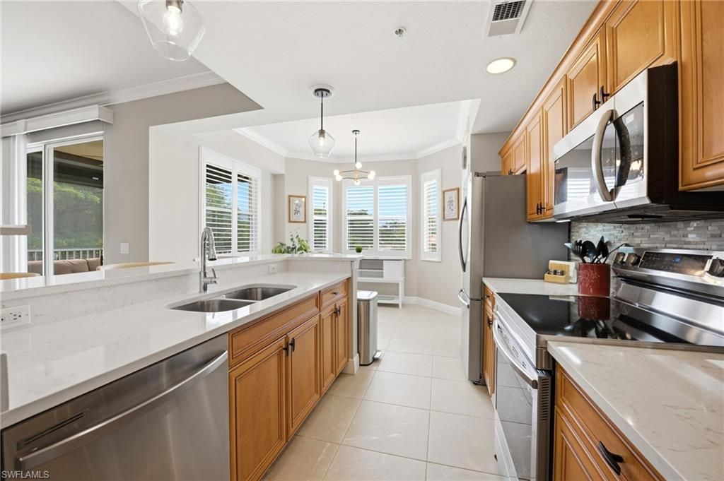 8270 Pathfinder Loop, Unit 823, Fort Myers, FL 33919 Photo